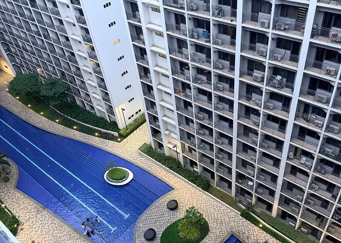 Spacious Near Moa, Naia & Smx, Netflix, Ps4