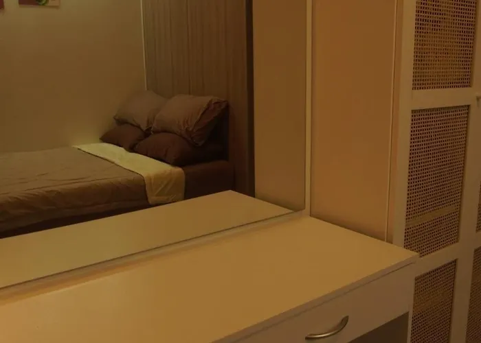 Spacious Near Moa, Naia & Smx, Netflix, Ps4