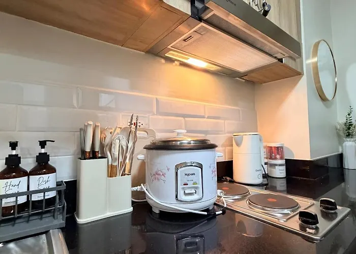 Apartment Spacious Near Moa, Naia & Smx, Netflix, Ps4