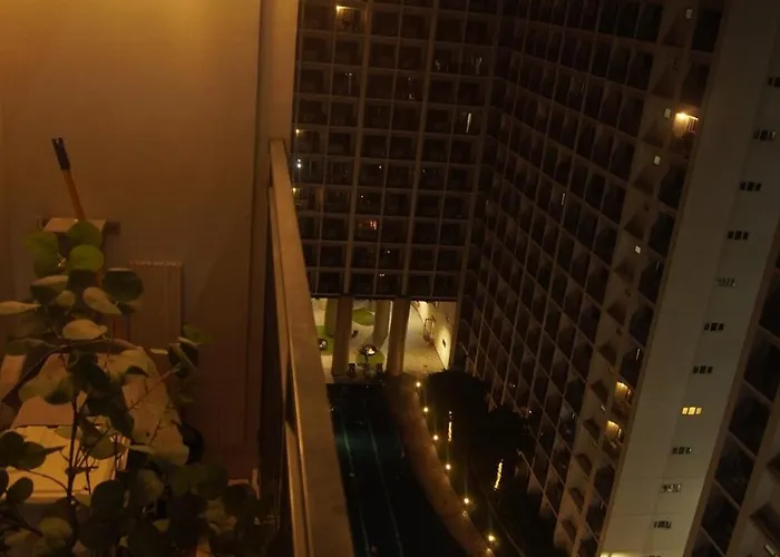 Spacious Near Moa, Naia & Smx, Netflix, Ps4 * Manila